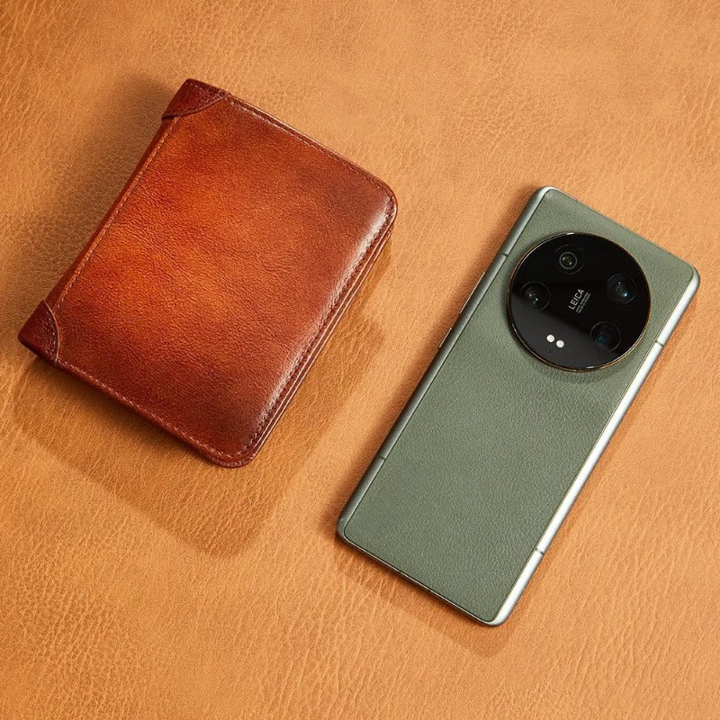 Ultra Slim RFID Leather Bifold Wallet — Minimalist