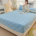 Quilted Velvet Fitted Sheet Soft Stretch Mattress Cover Elastic Bed Sheet Luxury Velvet Bedding Deep Pocket Cover